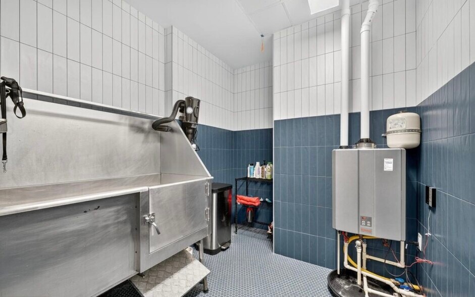 Building Photo - 37 L St SE