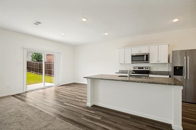 Building Photo - 1702 Marquette Dr