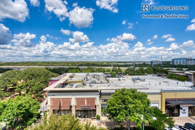 Building Photo - 11501 Century Oaks Terrace