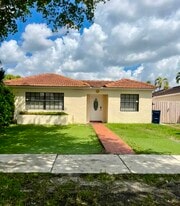 Building Photo - 14749 SW 82nd Ter