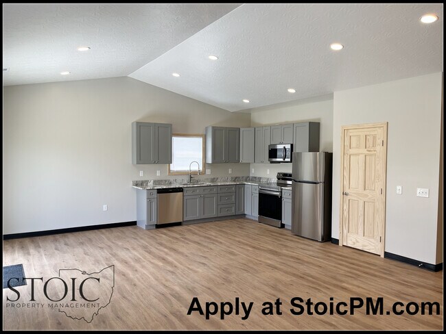 Building Photo - 224 Emmit Ave