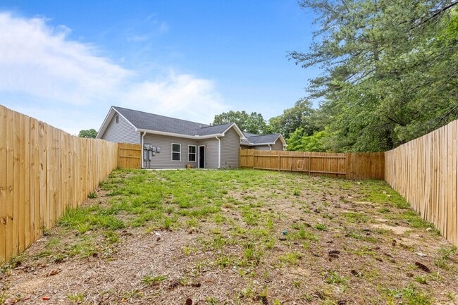 Building Photo - 4718 Metro Park Ln