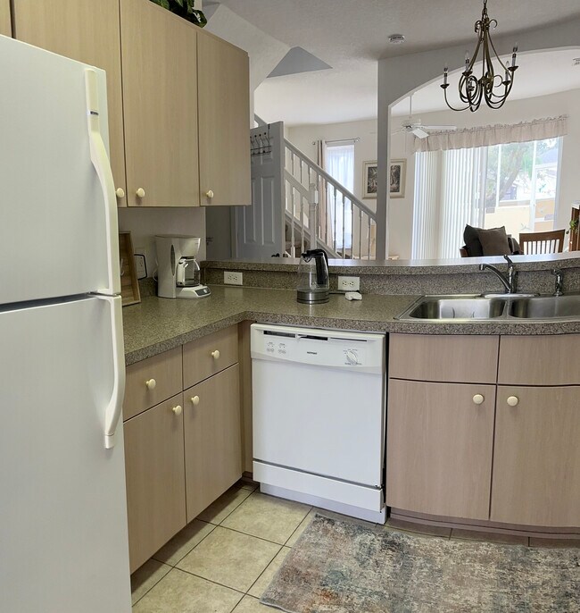 Building Photo - 1180 South Beach Cir