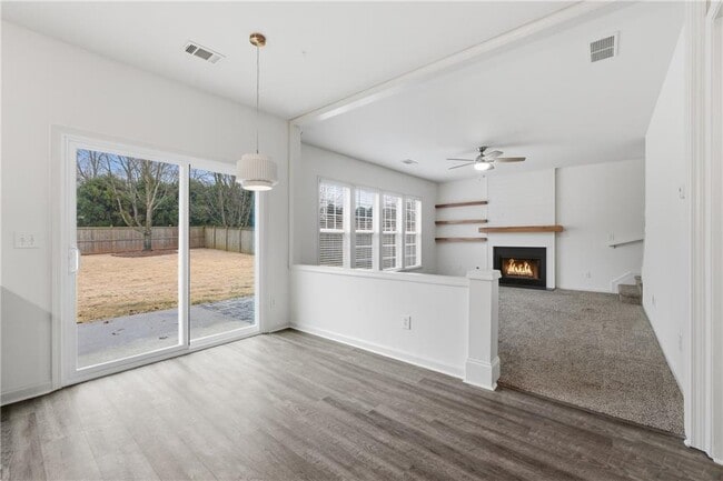 Building Photo - 3680 Moor Pointe Dr