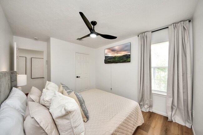 Building Photo - 8919 Windfern Trace Dr