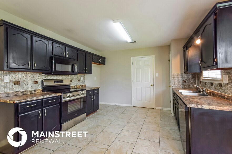 Building Photo - 7860 Freehold Dr