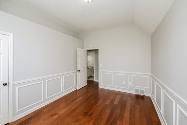 Building Photo - 5395 Philgrove Way