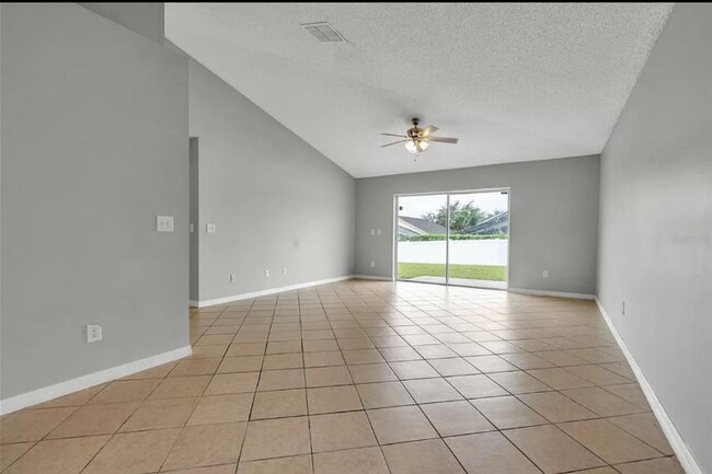 Building Photo - 447 Brayton Ln