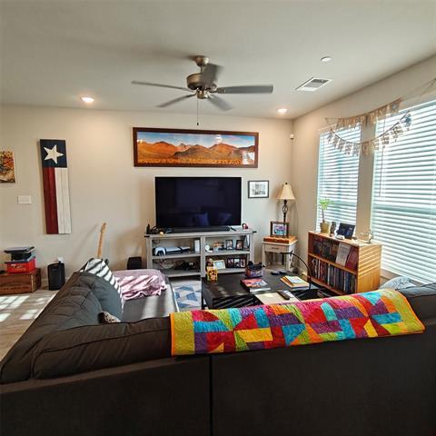 Building Photo - 1308 Creekbank Dr
