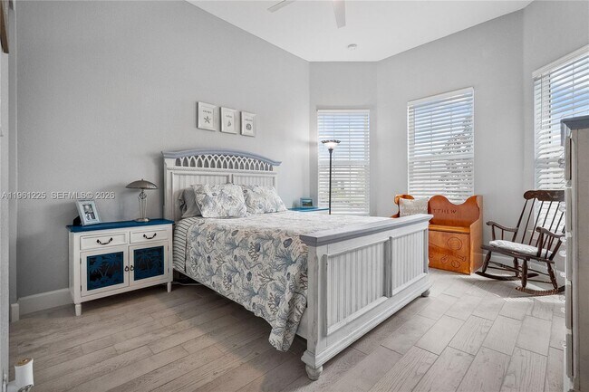 Building Photo - 9734 SW Meridian Wy