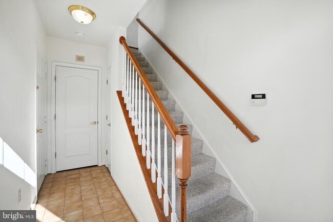 Building Photo - 12180 Abington Hall Pl