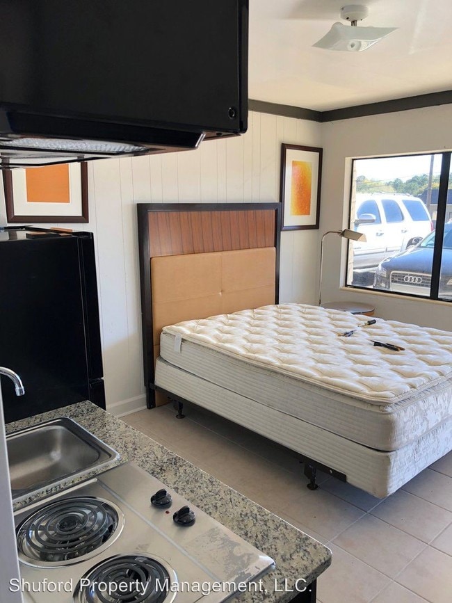 Primary Photo - 1 br, 1 bath Apartment - 1300 S Lee Highway