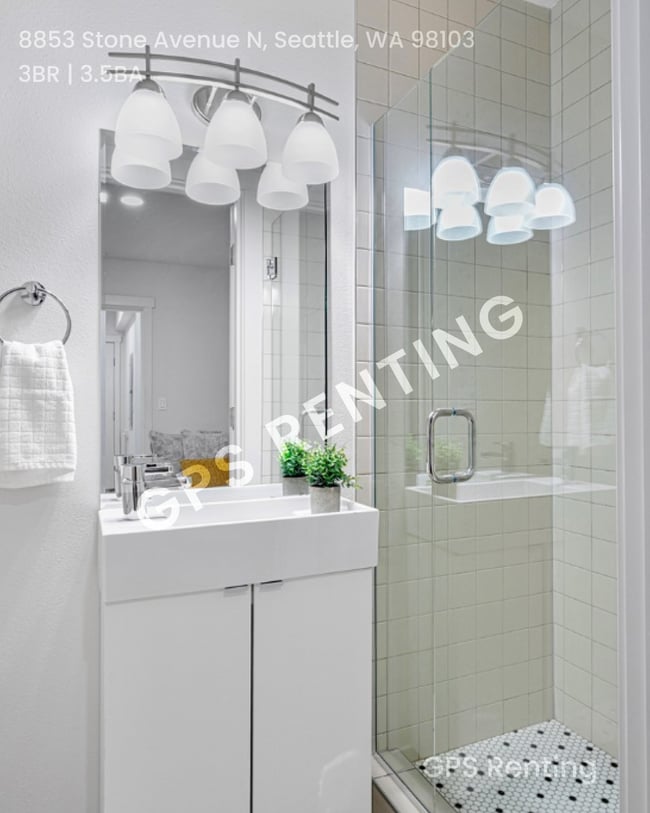 Building Photo - 8853 Stone Ave N