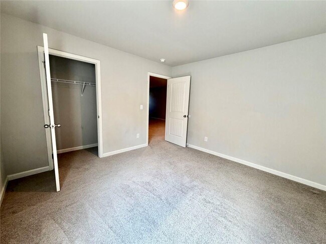 Building Photo - 5888 Screech Owl Dr