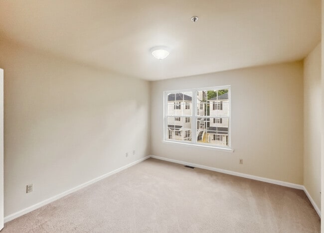 Building Photo - 3607 Harbor Rd