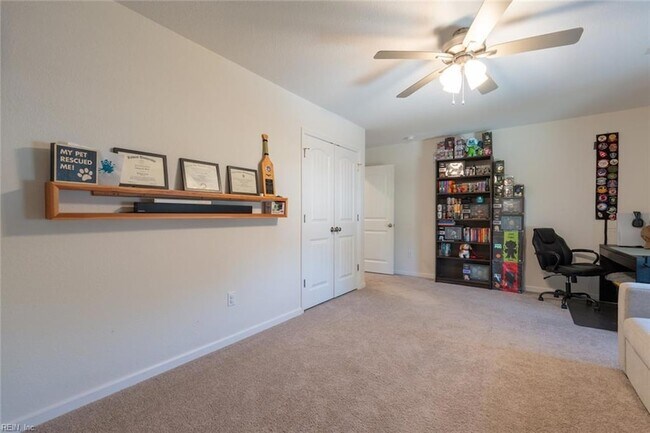 Building Photo - 1536 Beekman St