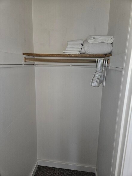 Building Photo - 1713 Anderson St