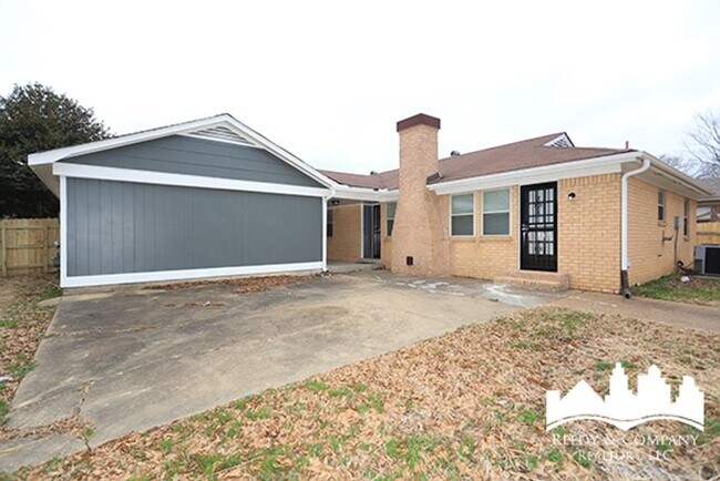 Building Photo - Welcome to 3132 Rosebay!