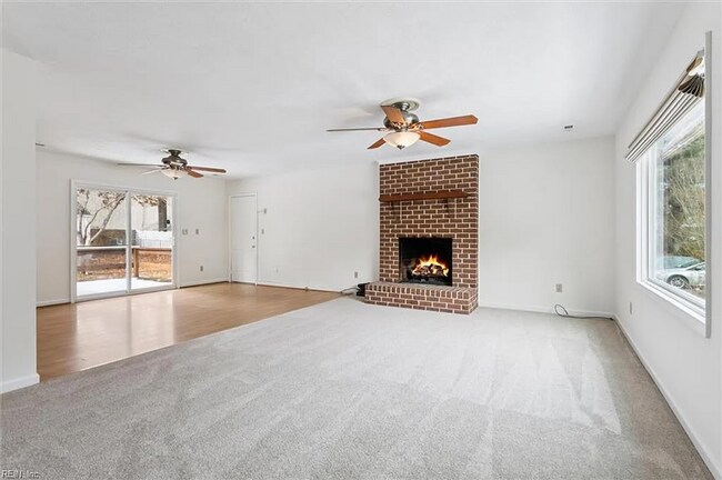 Building Photo - Beautifully Renovated 3BR/2BA Home in Smithfield, VA - Move in Ready!