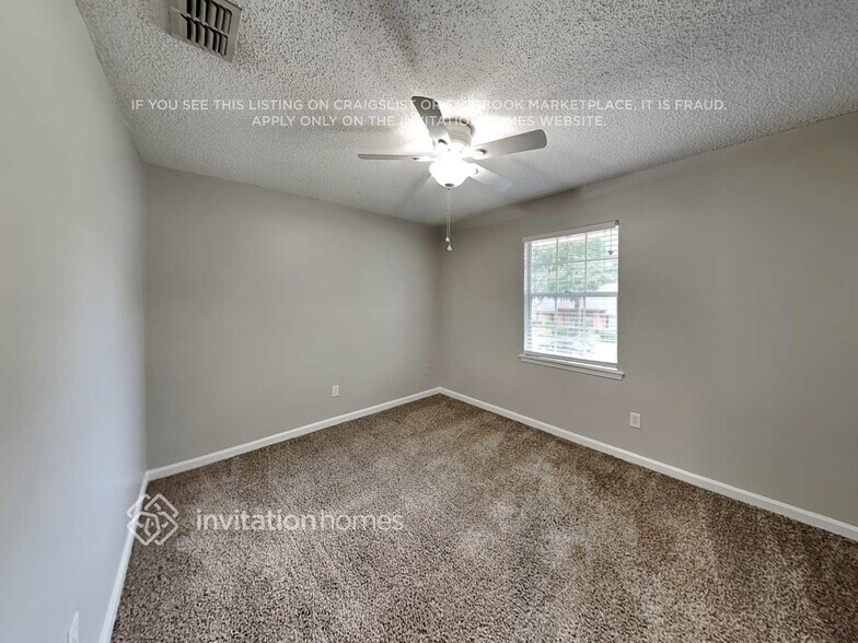 Building Photo - 11637 Lois Cross Ct