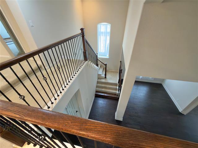 Building Photo - 408 Paluxy Dr