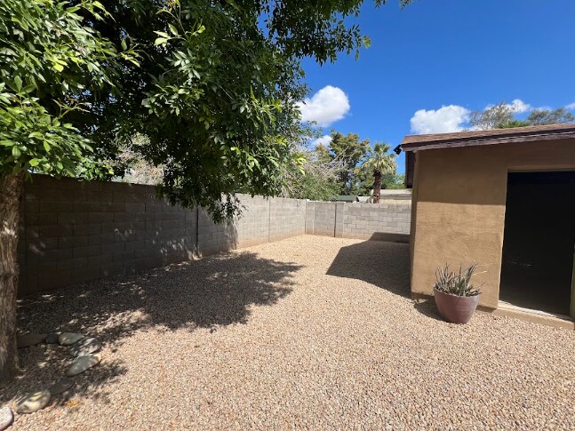 Backyard - 7226 N 31st Ave