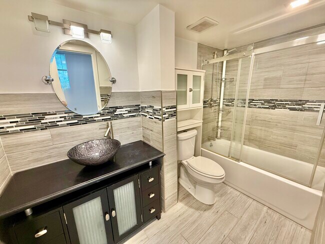 Building Photo - 8301 Sands Point Blvd