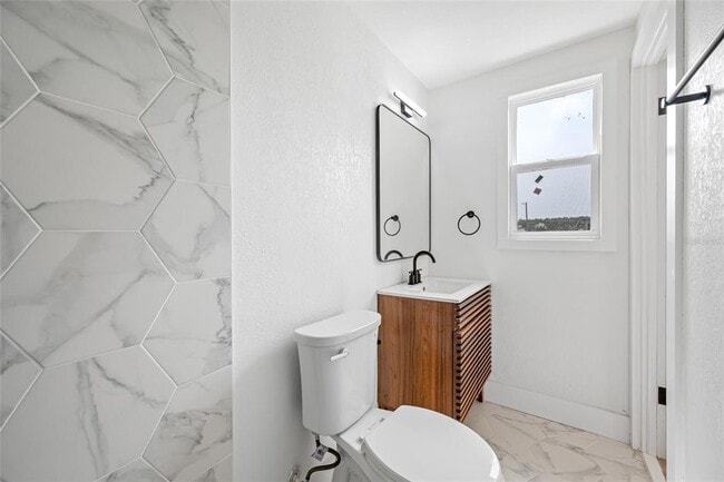 Building Photo - 5109 Horton Rd