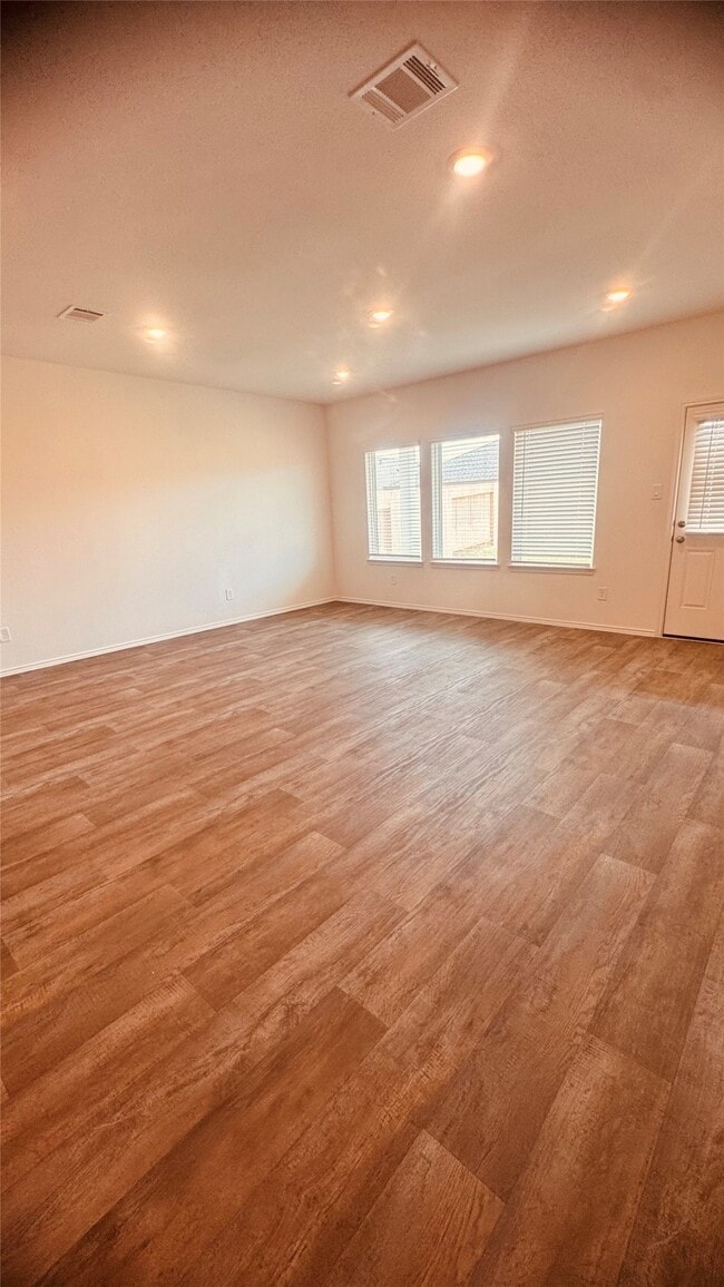 Building Photo - 3019 Glenn Lakes Dr