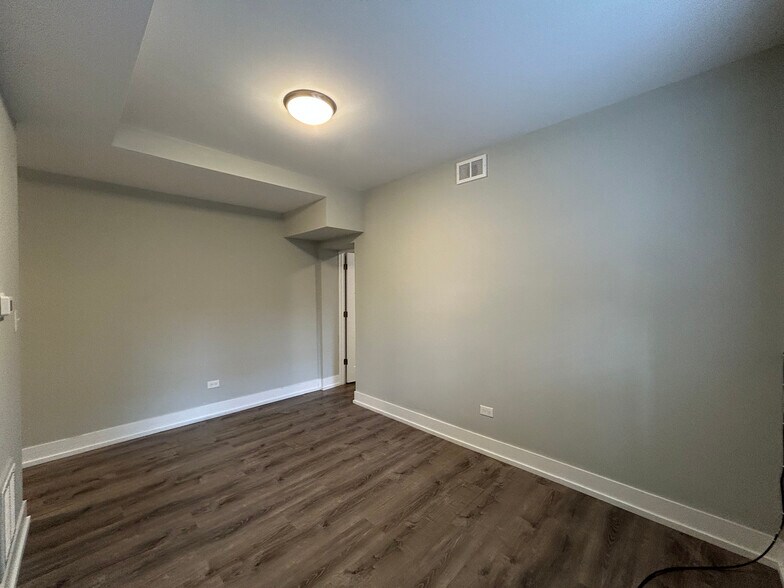 Building Photo - 1128 Maple Ave