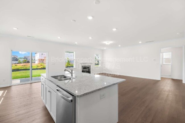 Building Photo - 9008 Catboat St
