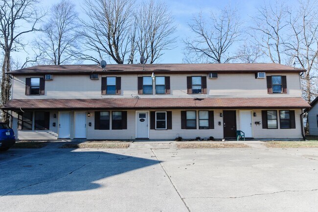 Building Photo - 2213 E Memorial Dr
