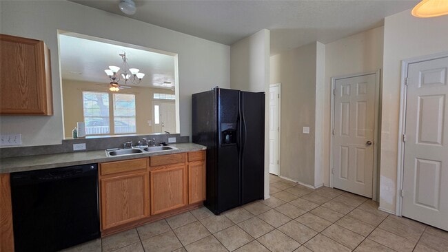 Building Photo - 9702 Coyote Creek Dr