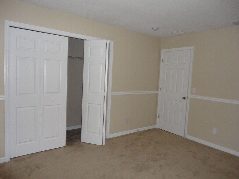 Building Photo - 2705 Bullion Loop