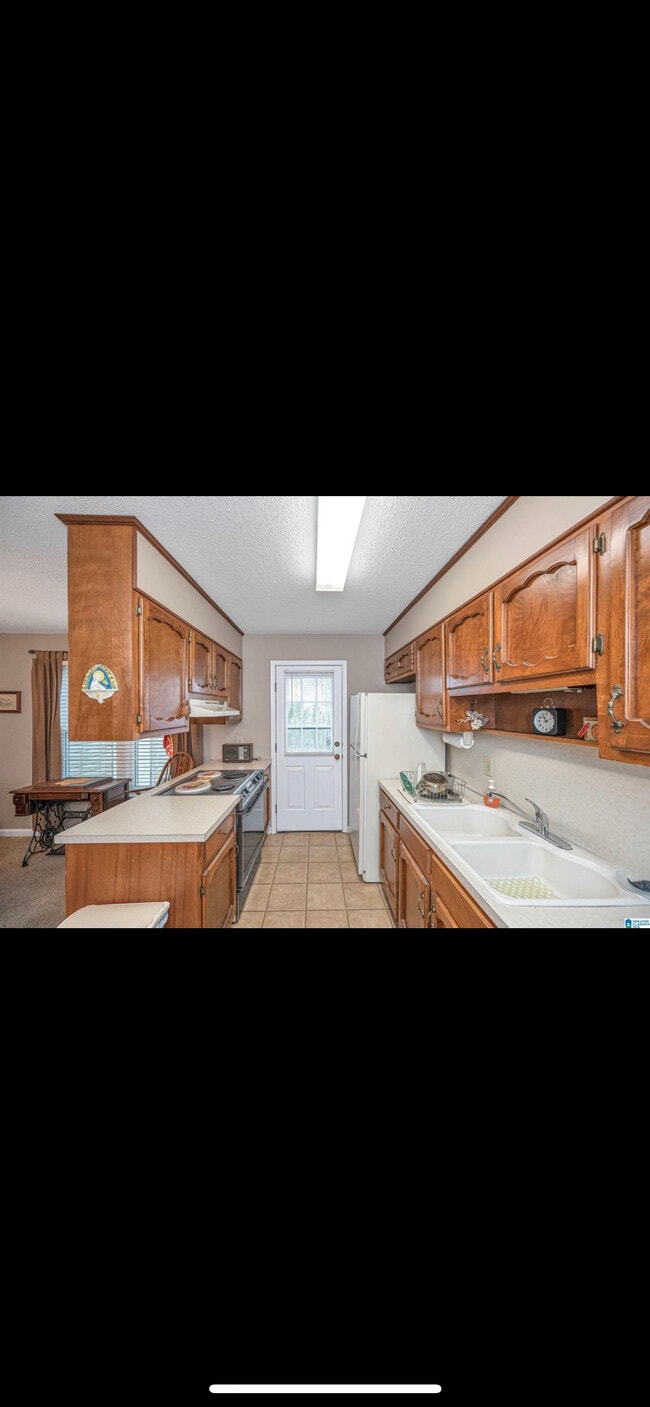 Building Photo - 3409 Wildewood Dr