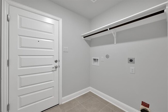 Building Photo - 411 Terra Vis Cir