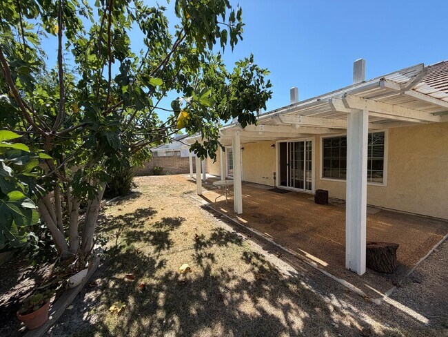 Building Photo - 20318 Temple Ave