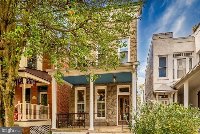 Building Photo - 4018 Roland Ave