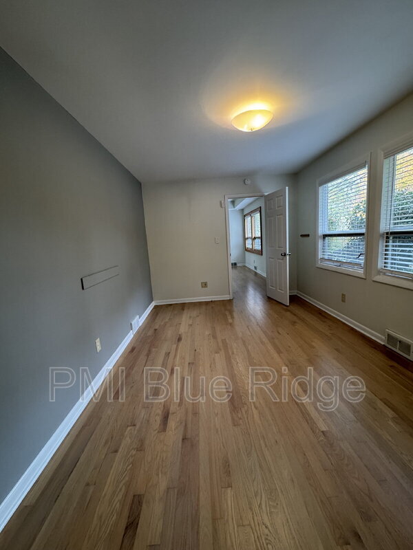 Building Photo - 25 Leisure Mountain Rd