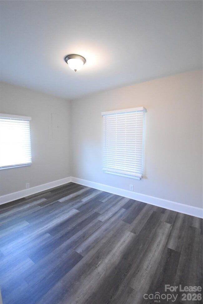 Building Photo - 508 E Webb St