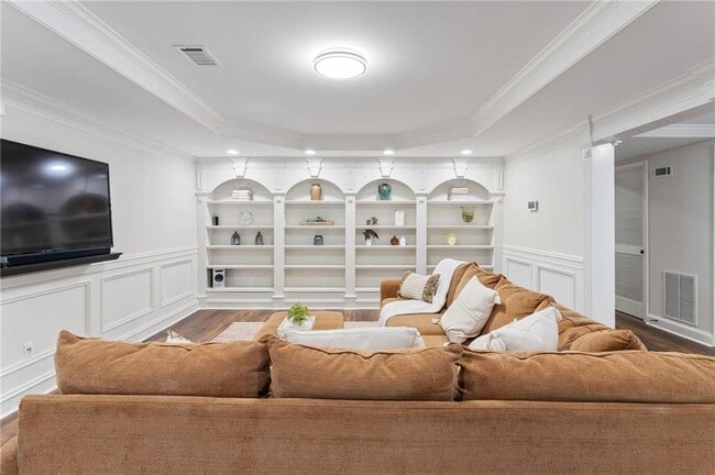 Building Photo - 6005 Oakbury Ln