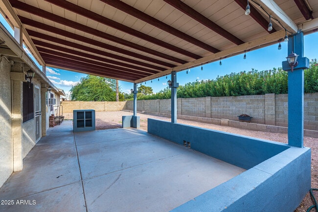 Building Photo - 4541 E Pershing Ave