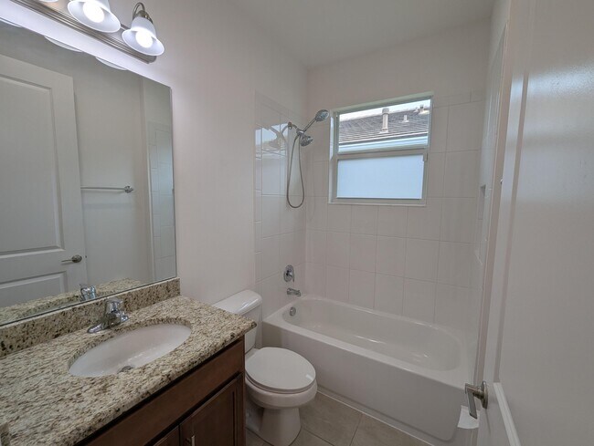 Building Photo - 13541 SW Oceanus Blvd