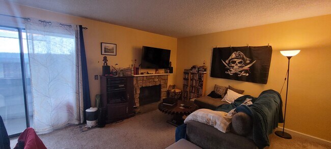 Building Photo - 14076 E Stanford Cir