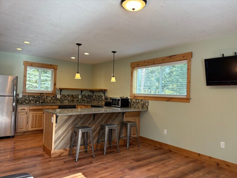 kitchen - 403 Carr Creek Rd