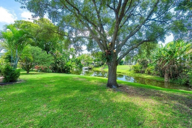 Building Photo - 1367 Riverside Cir