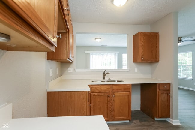 Building Photo - 4506 Redcliff S Ln