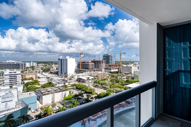 Building Photo - 6899 Collins Ave