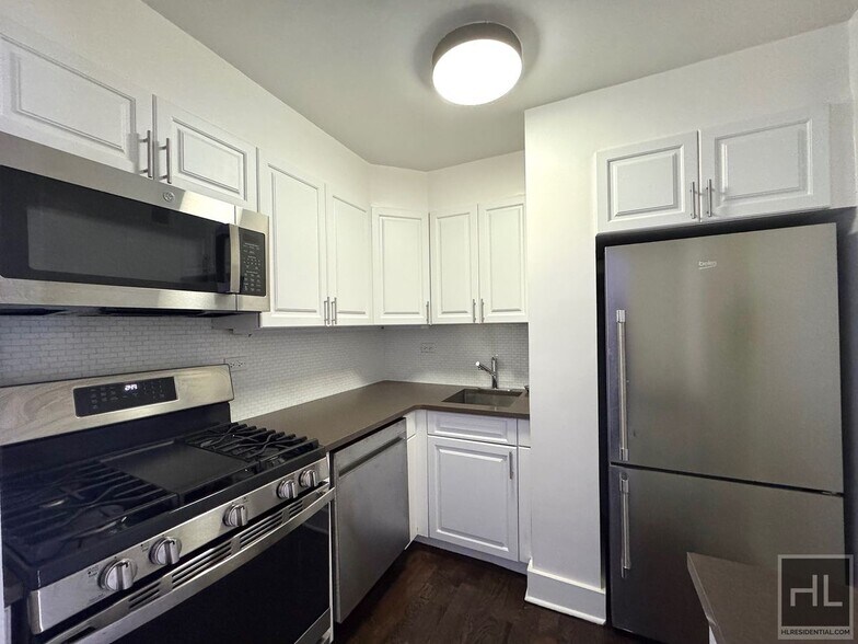 Building Photo - EAST 63 STREET