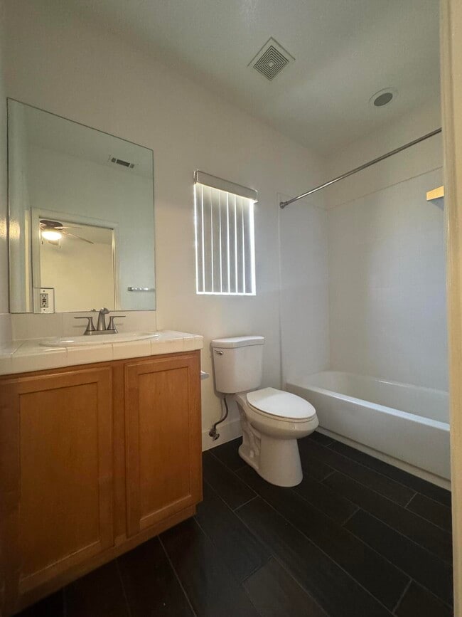 Building Photo - 74081 W Petunia Pl